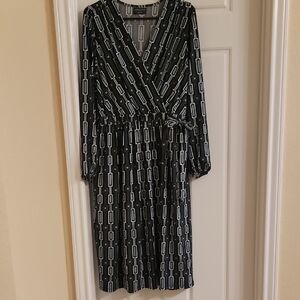 Lane Bryant Black and Green Patterned Long Sleeve Dress